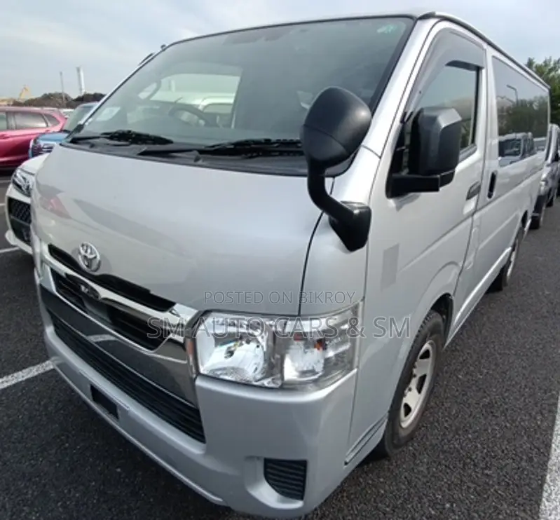 Toyota HiAce 2020 Silver