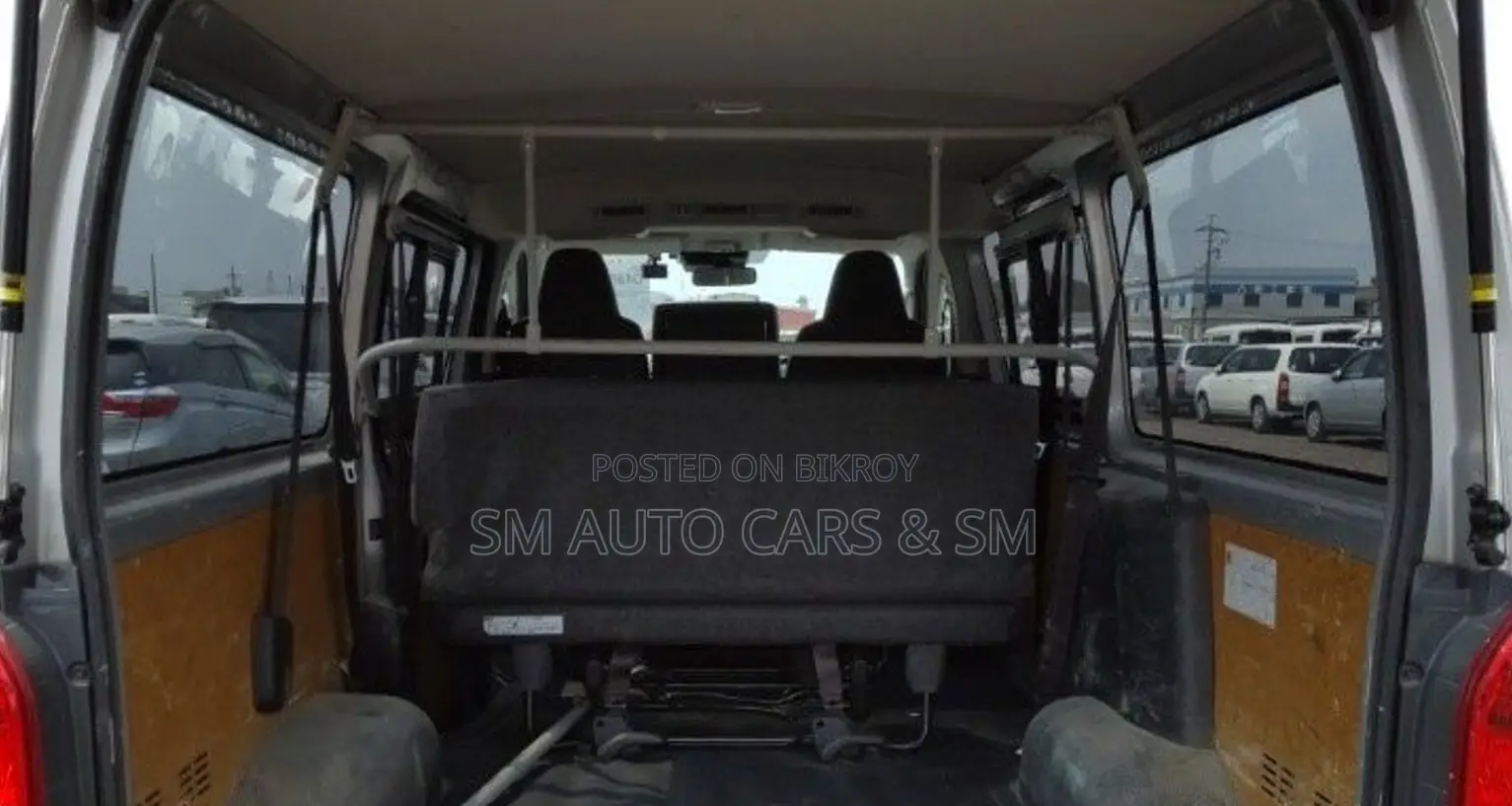 Toyota HiAce 2020 Silver