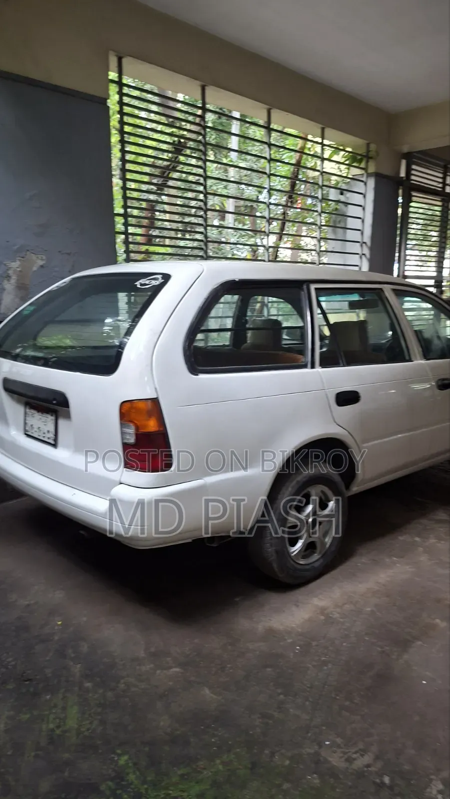 Toyota Corolla II 1999 White