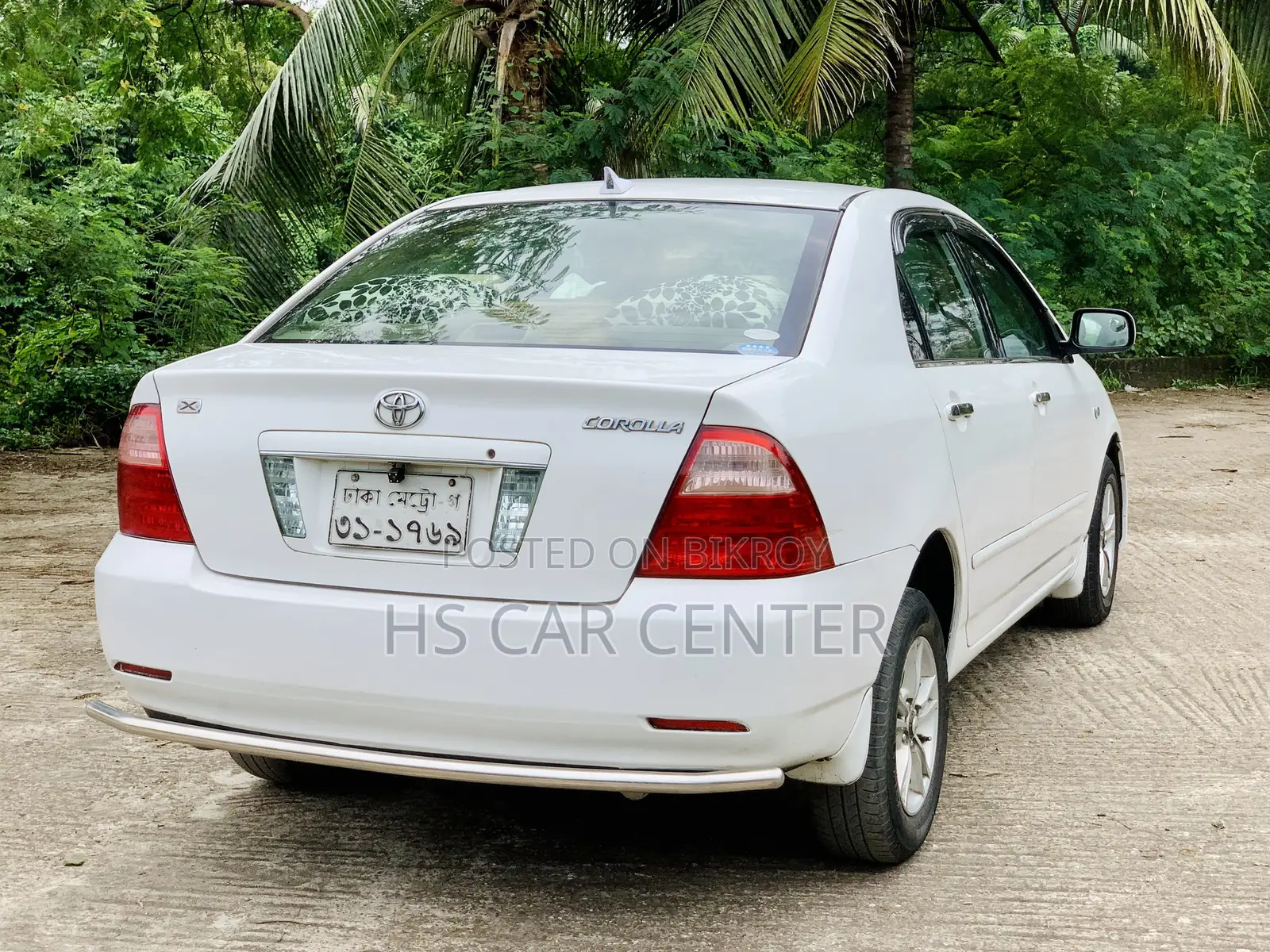 Toyota Corolla Sedan 2005 White