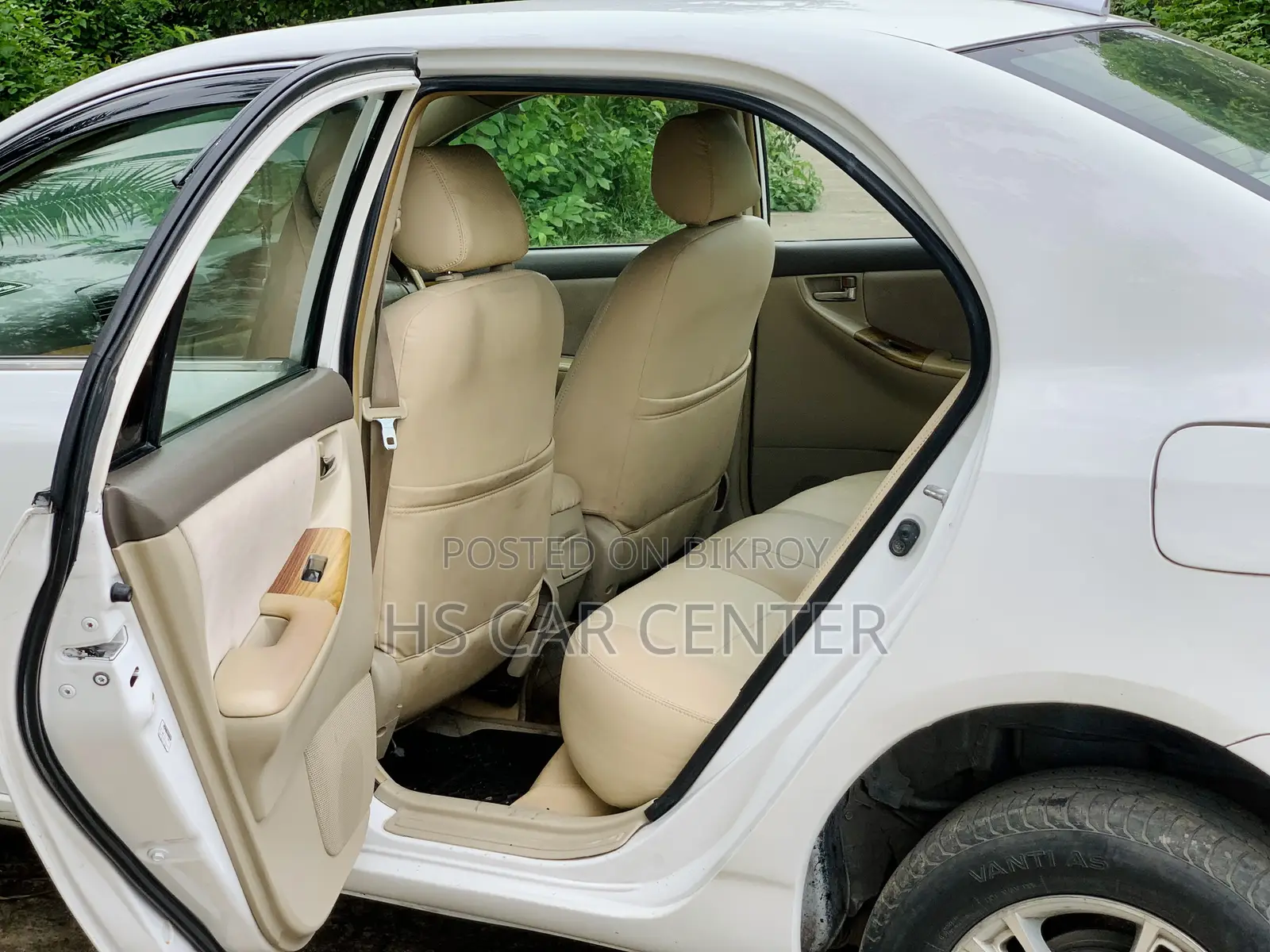 Toyota Corolla Sedan 2005 White