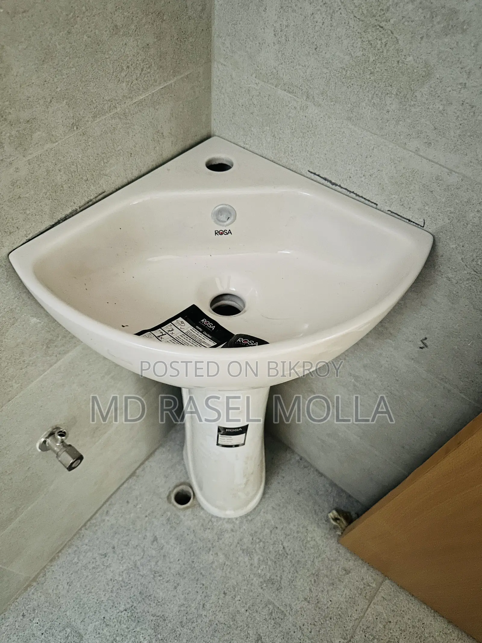 2X Rosa Corner Basin With Stand
