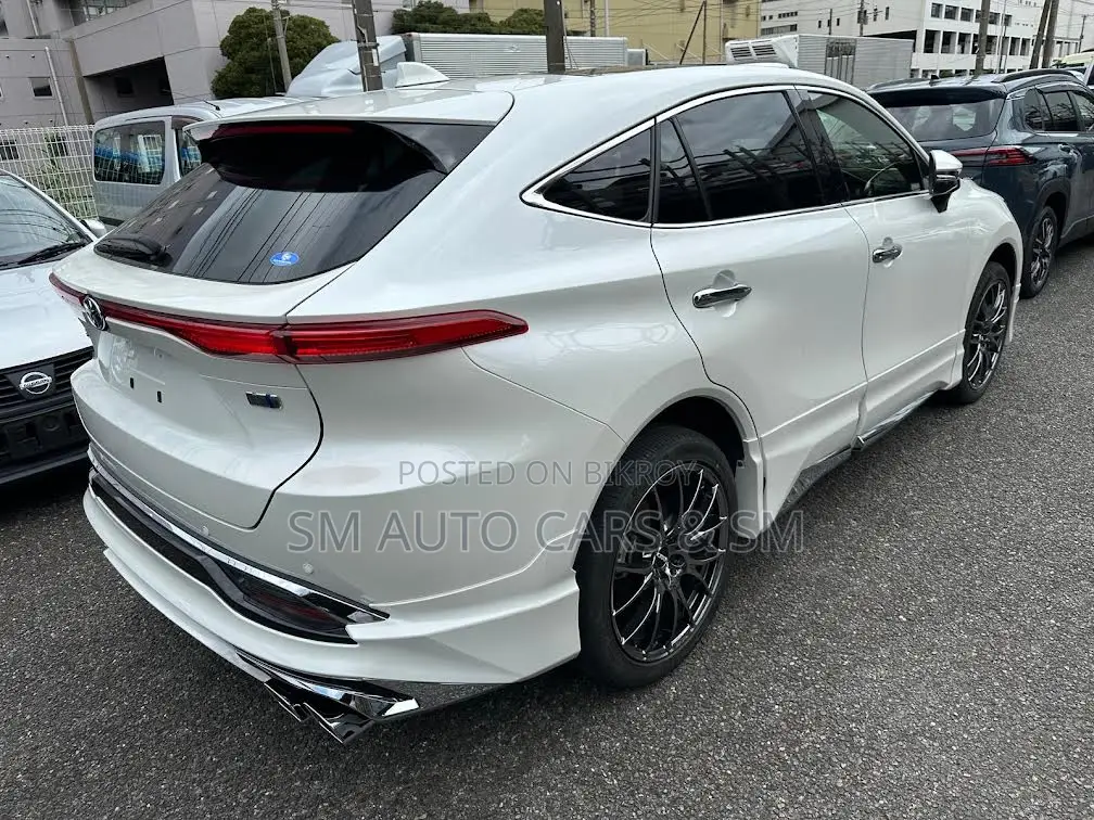 Toyota Harrier 2.5 Hybrid 4WD 2021 Pearl