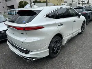 Toyota Harrier 2.5 Hybrid 4WD 2021 Pearl
