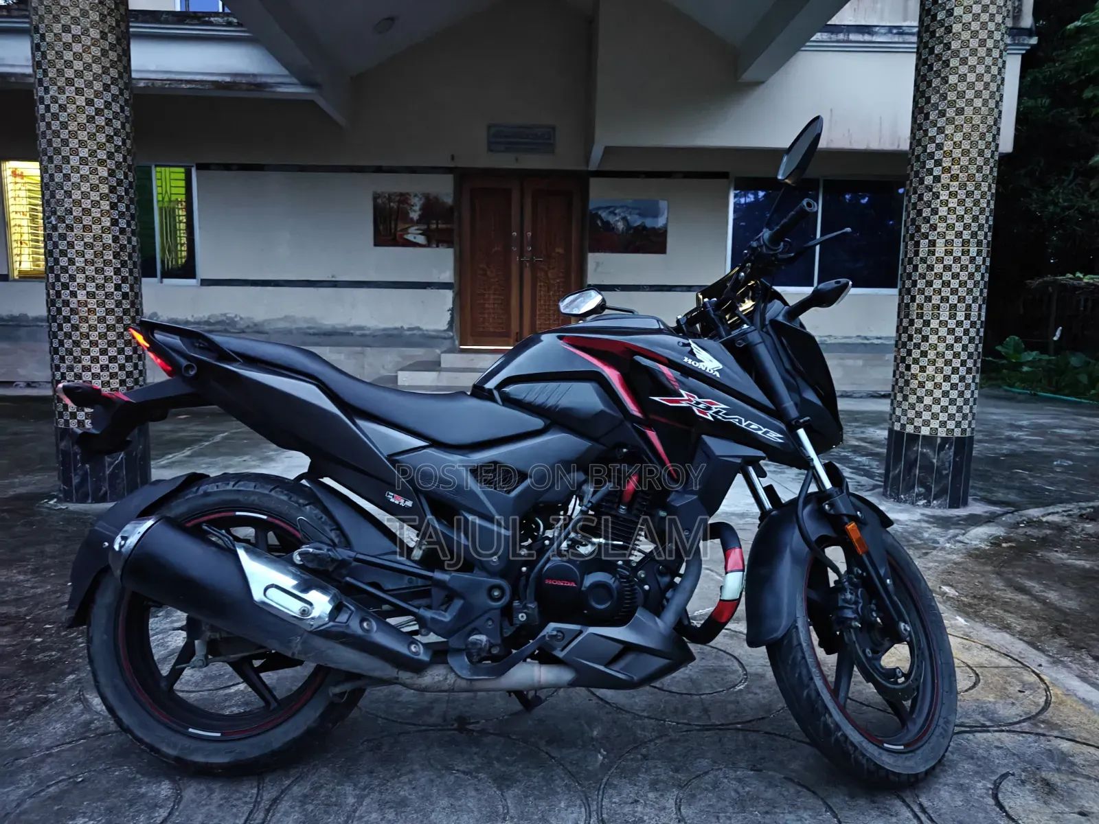Honda X-Blade 160 2024 Black