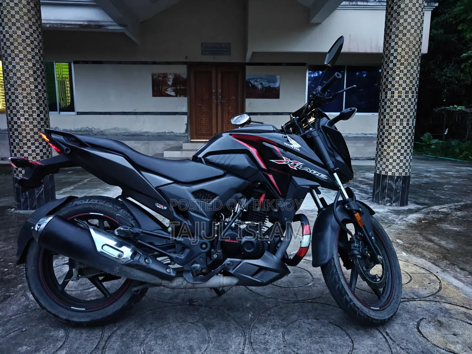 Honda X-Blade 160 2024 Black