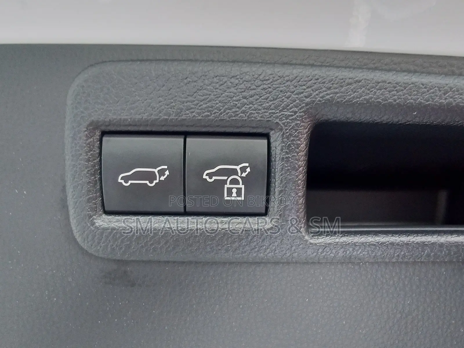 Toyota Harrier Hybrid Z 2023 Pearl