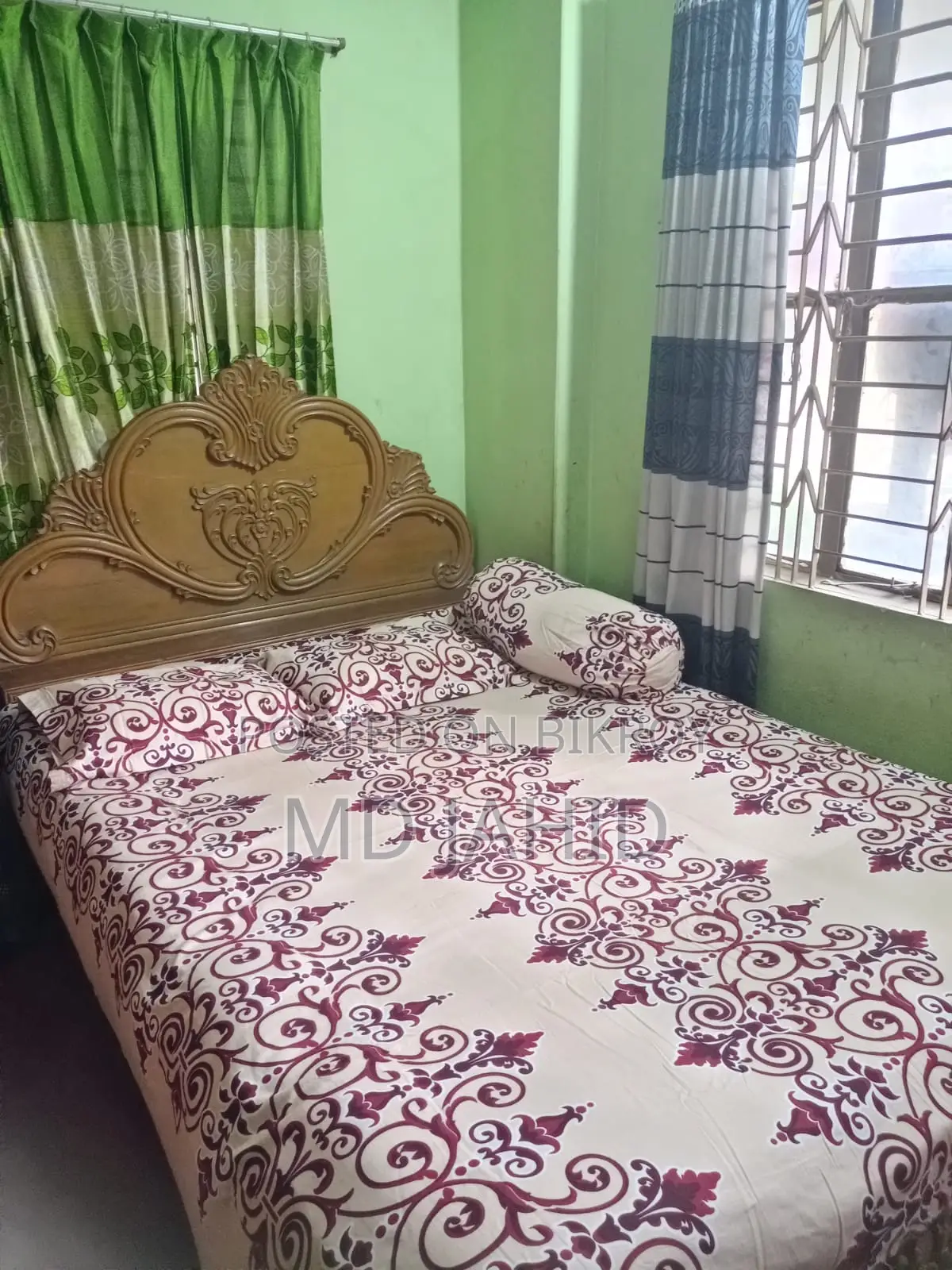 খুবভালো ব্যবহার করা খাট বিক্রি হবে।