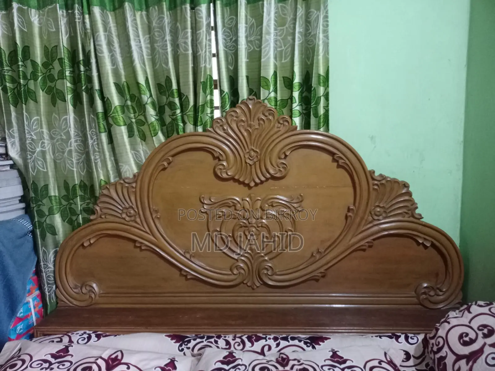 খুবভালো ব্যবহার করা খাট বিক্রি হবে।
