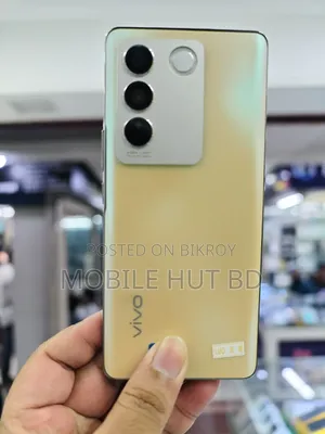 New Vivo S16 256 GB Gold