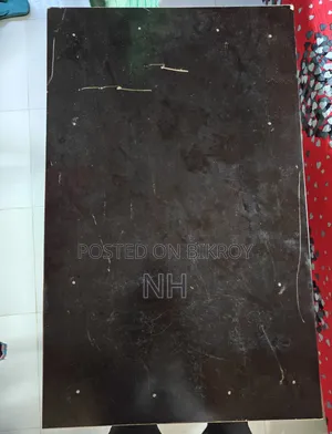 টেবিলটি বিক্রি করা হবে মাত্র ১ মাস ব্যবহার করা হয়েছে