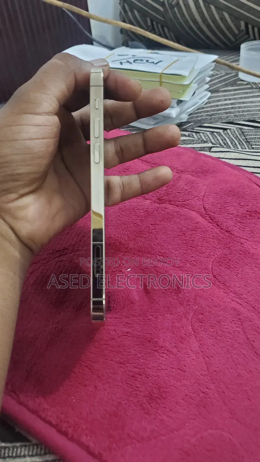 New Apple iPhone 12 Pro 256 GB Gold