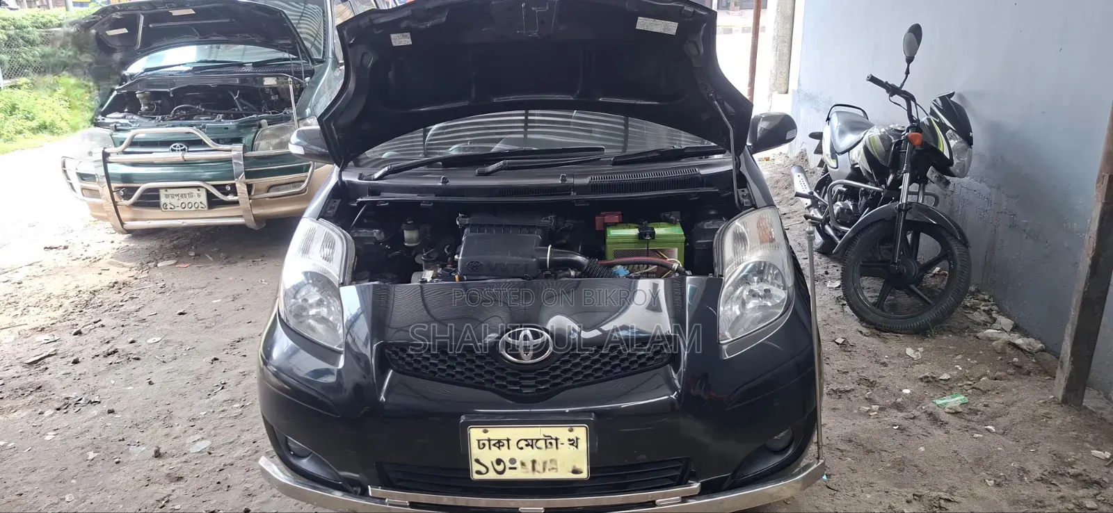 Toyota Vitz 1.3 AWD 3dr 2010 Black