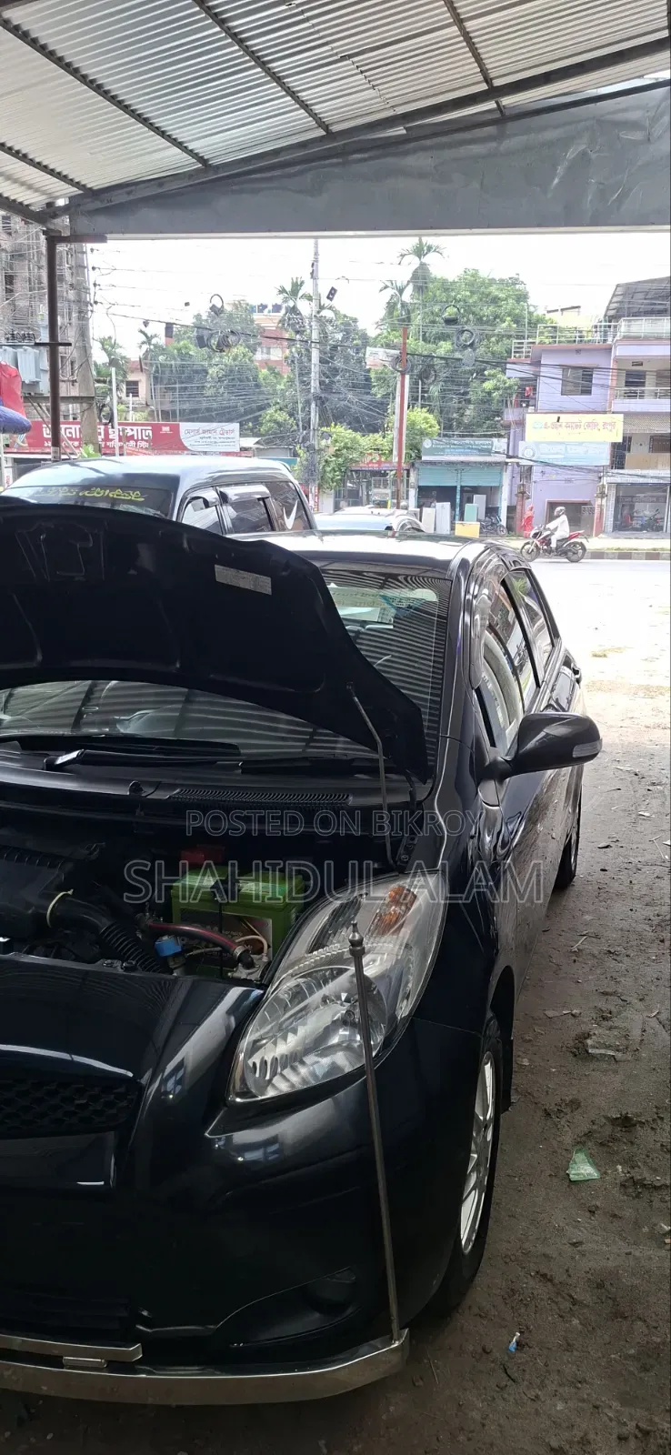 Toyota Vitz 1.3 AWD 3dr 2010 Black