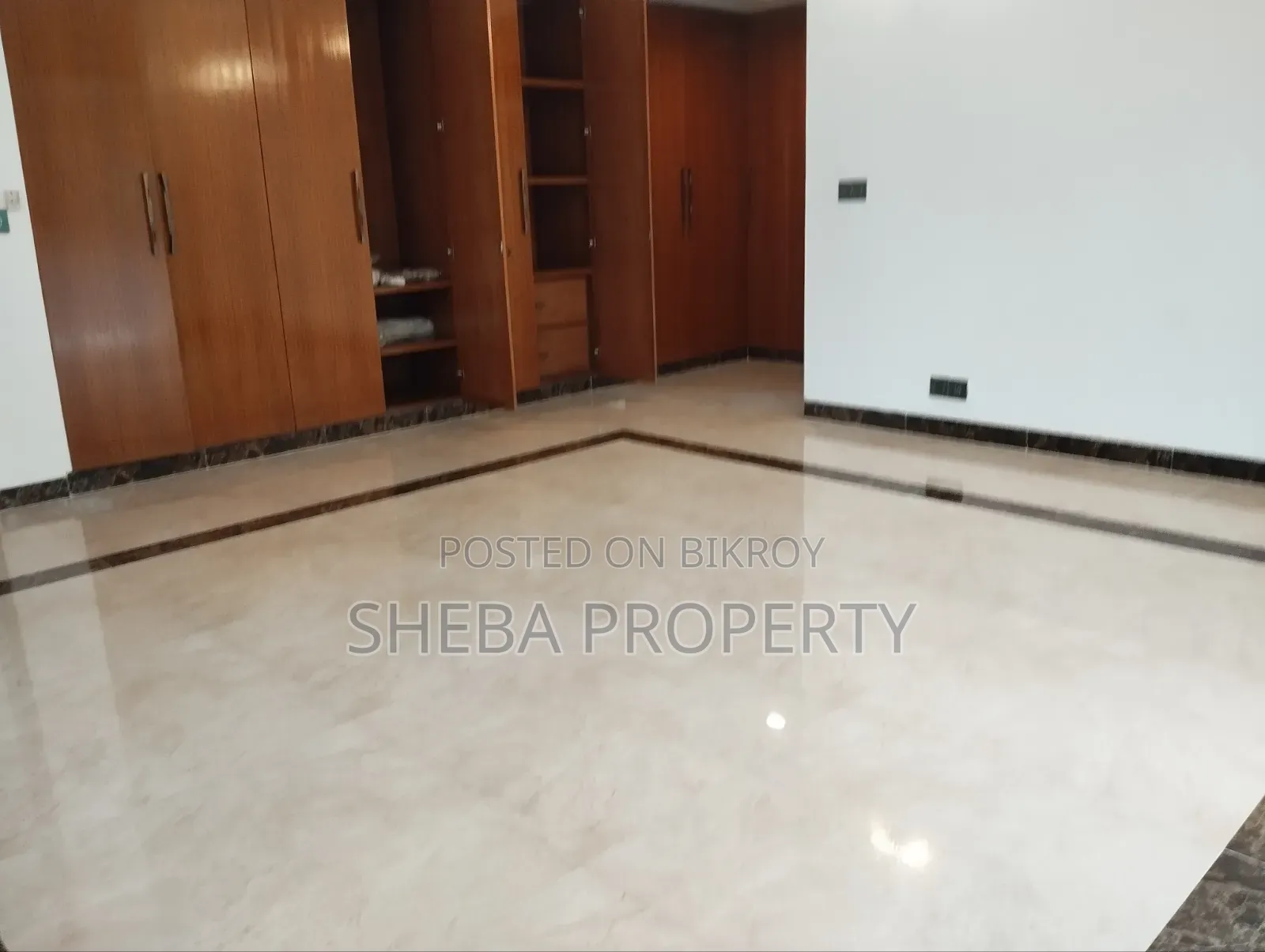 4bdrm Apartment in Gulshan for Rent