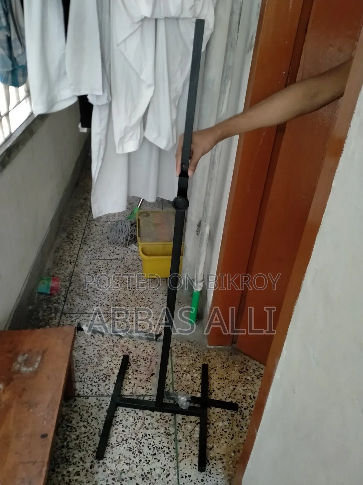 Smart Stand for Regular Use