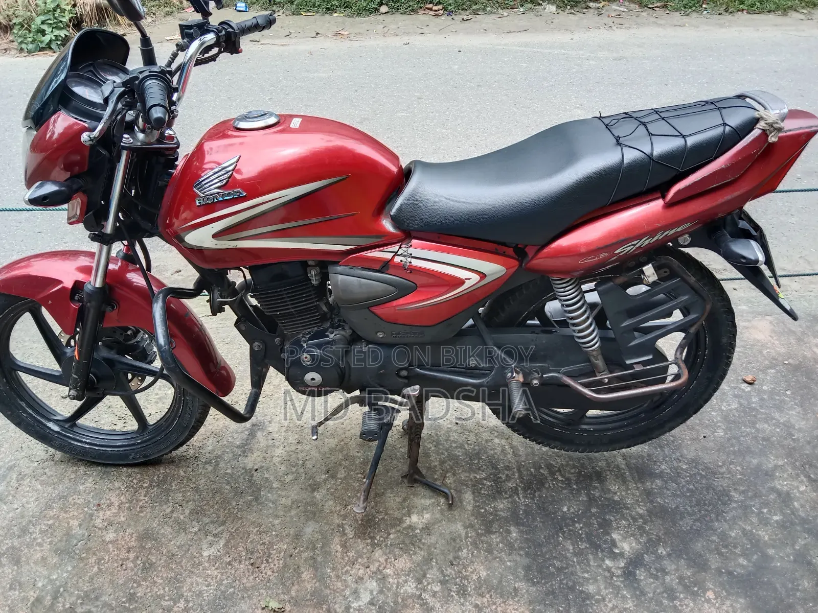 Honda CB 2015 Red