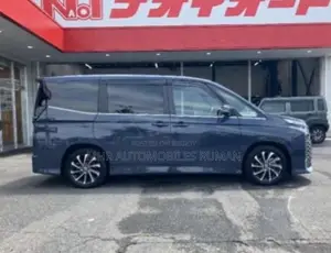 Toyota Voxy 2023 Gray