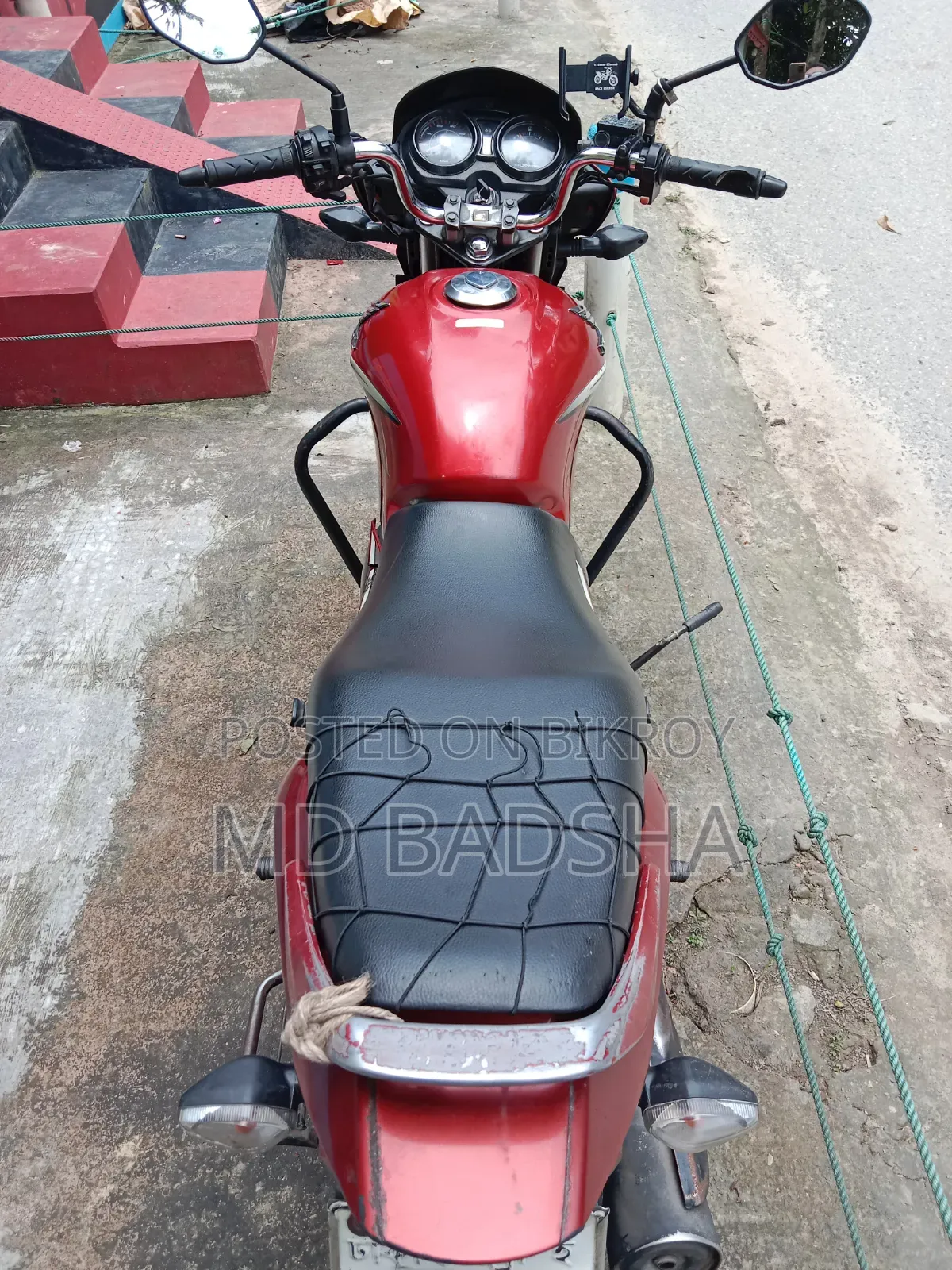 Honda CB 2015 Red
