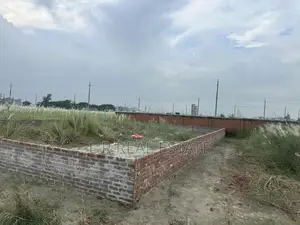 (৩+৩)=৬ কাঠা, পি-ব্লক, স্পোর্টস কমপ্লেক্সের কাছে, বসুন্ধরা আর/এ