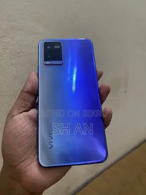 Vivo Y21 64 GB Blue