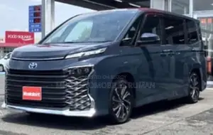Toyota Voxy 2023 Gray