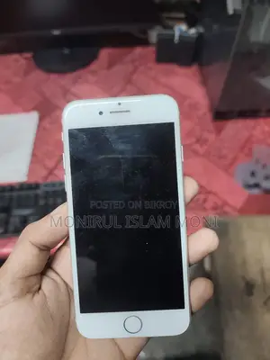 Apple iPhone 7 32 GB Silver