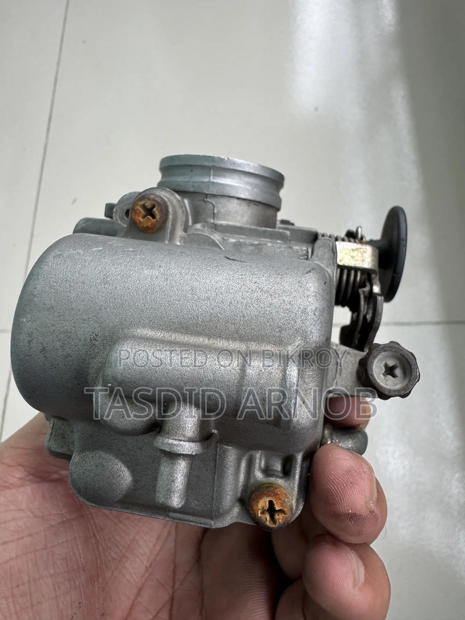Apache 160 4v Carborator