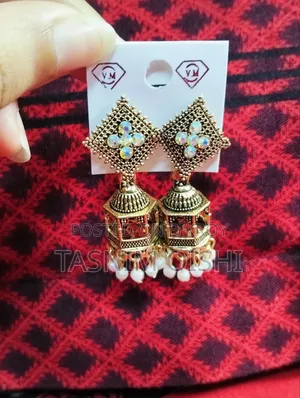 ট্র্যাডিশনাল অ্যান্টিক ঝুমকা (Antique Polish Jhumka)