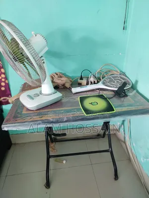 একটি আরএফএল প্লাস্টিক টেবিল বিক্রি হবে।