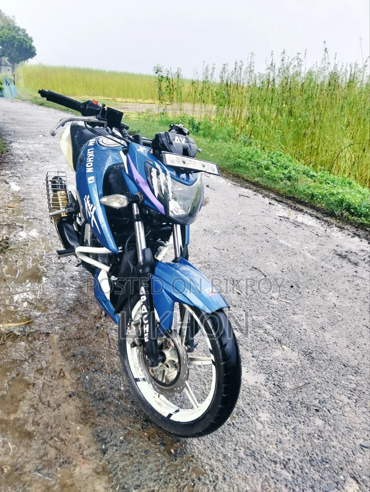 TVS Apache RTR 160 4V 2021 Blue