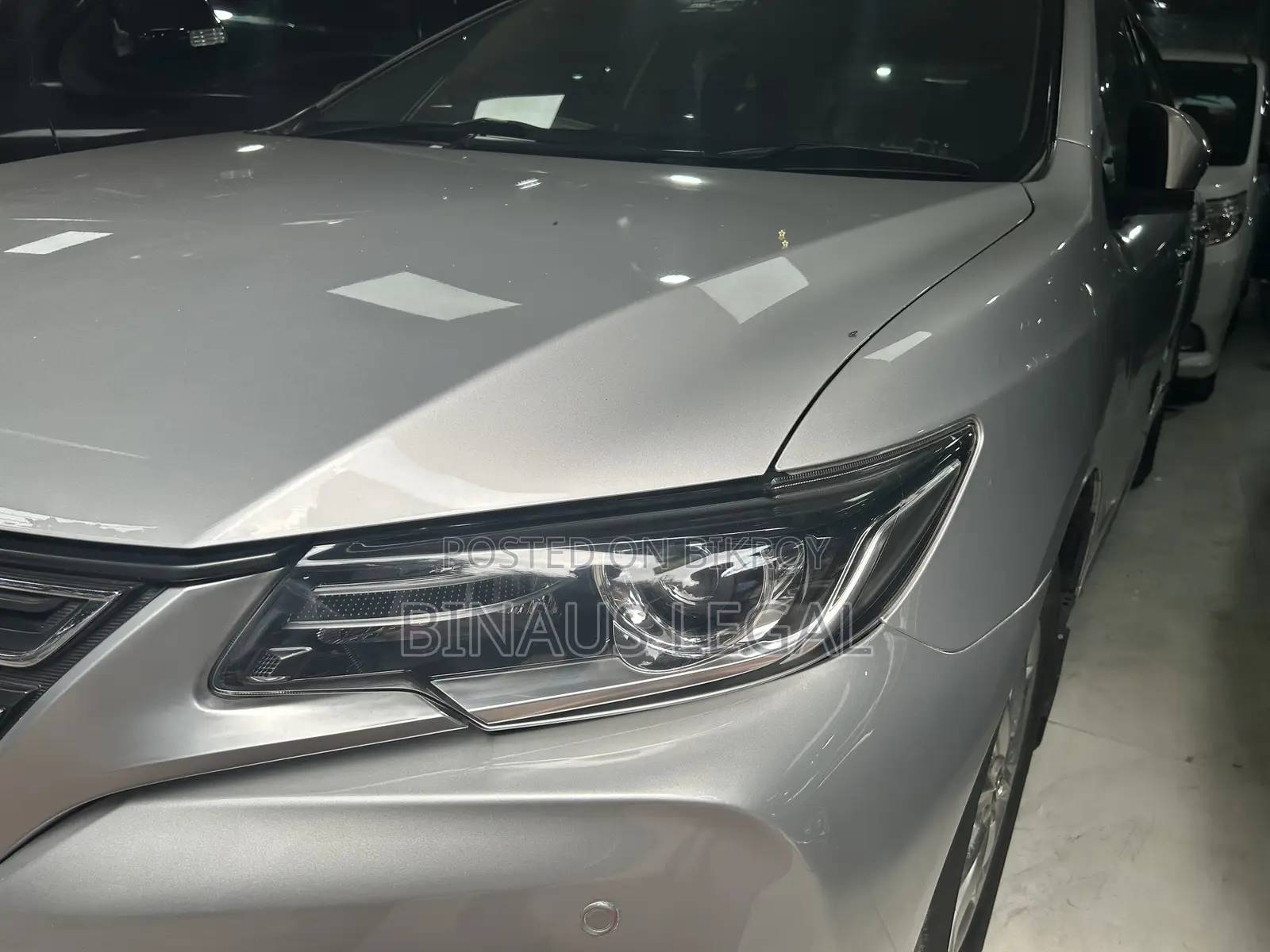 Toyota Premio 2017 Silver