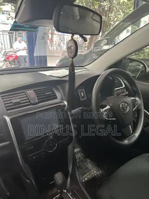 Toyota Premio 2017 Silver