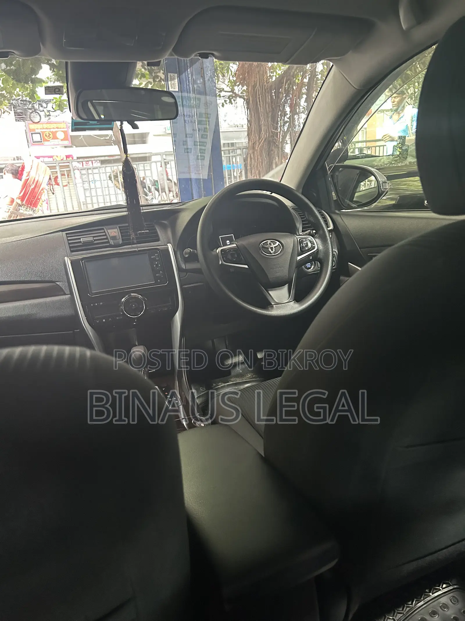 Toyota Premio 2017 Silver