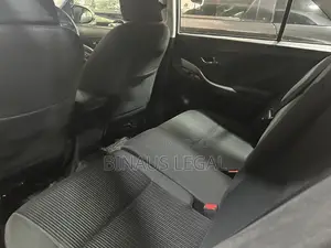 Toyota Premio 2017 Silver