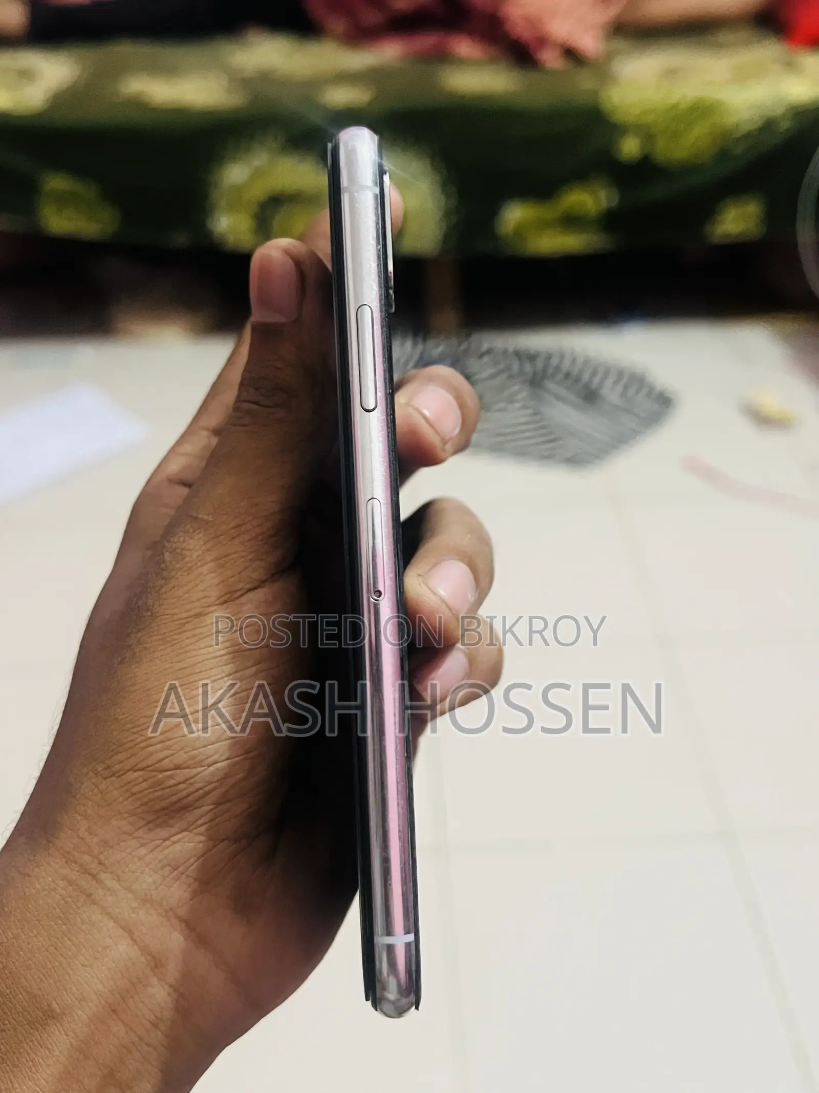 Apple iPhone X 64 GB White