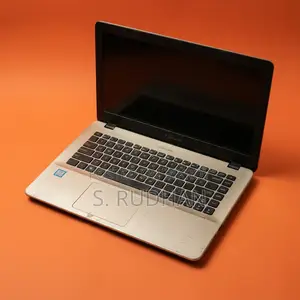 Laptop ASUS U44SG 8GB Intel Core I5 HDD+SSD 1T