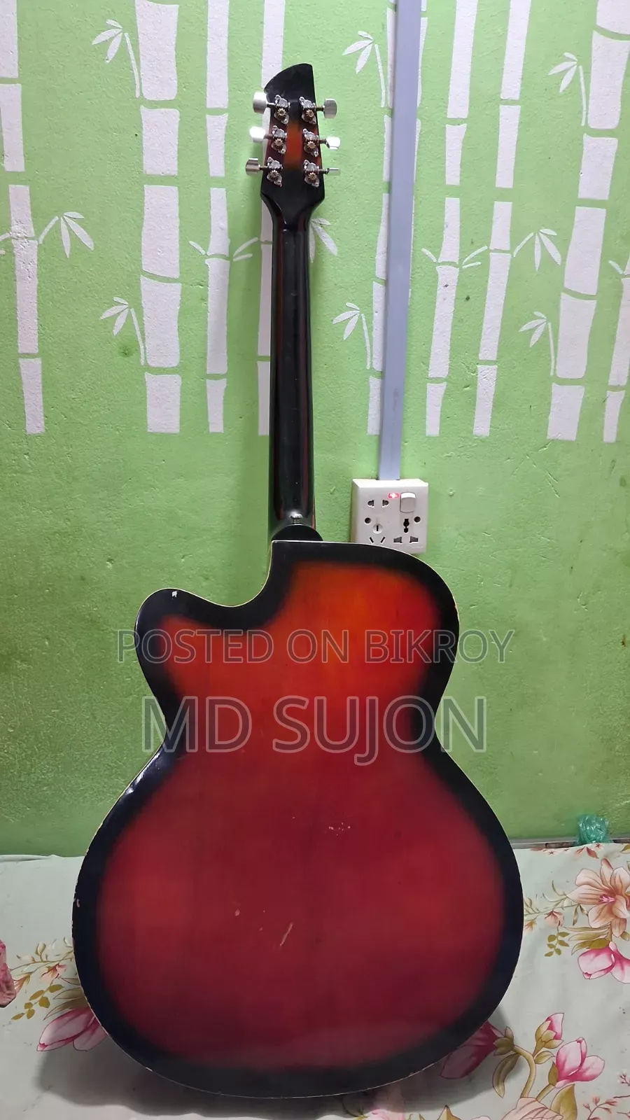 Singnature Guiter