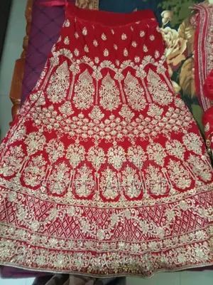 পাথরের লেহেঙ্গা