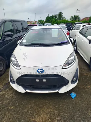 Toyota Aqua 2021 Pearl