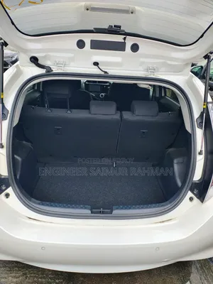 Toyota Aqua 2021 Pearl