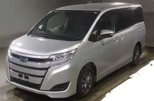 Toyota Noah 1.8 FWD Hybrid (7 Seater) 2021 Silver