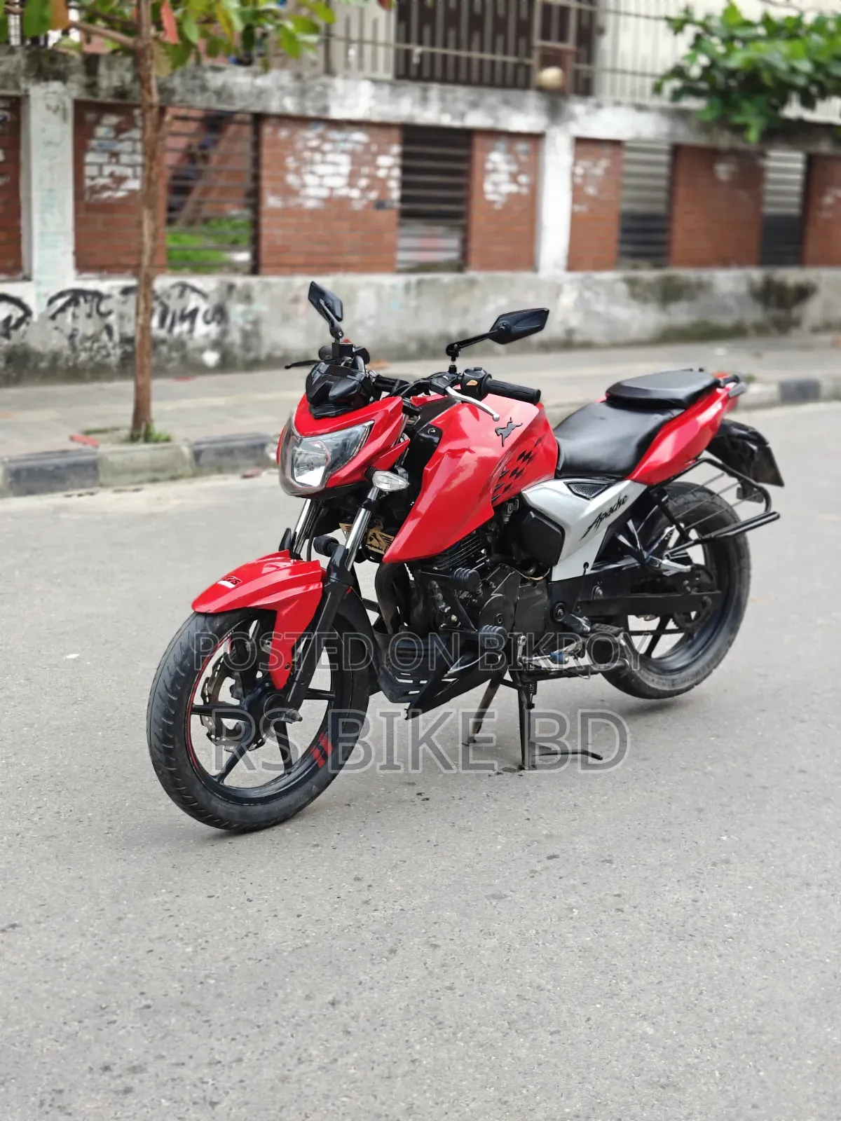 TVS Apache 160 4V 2020 Red