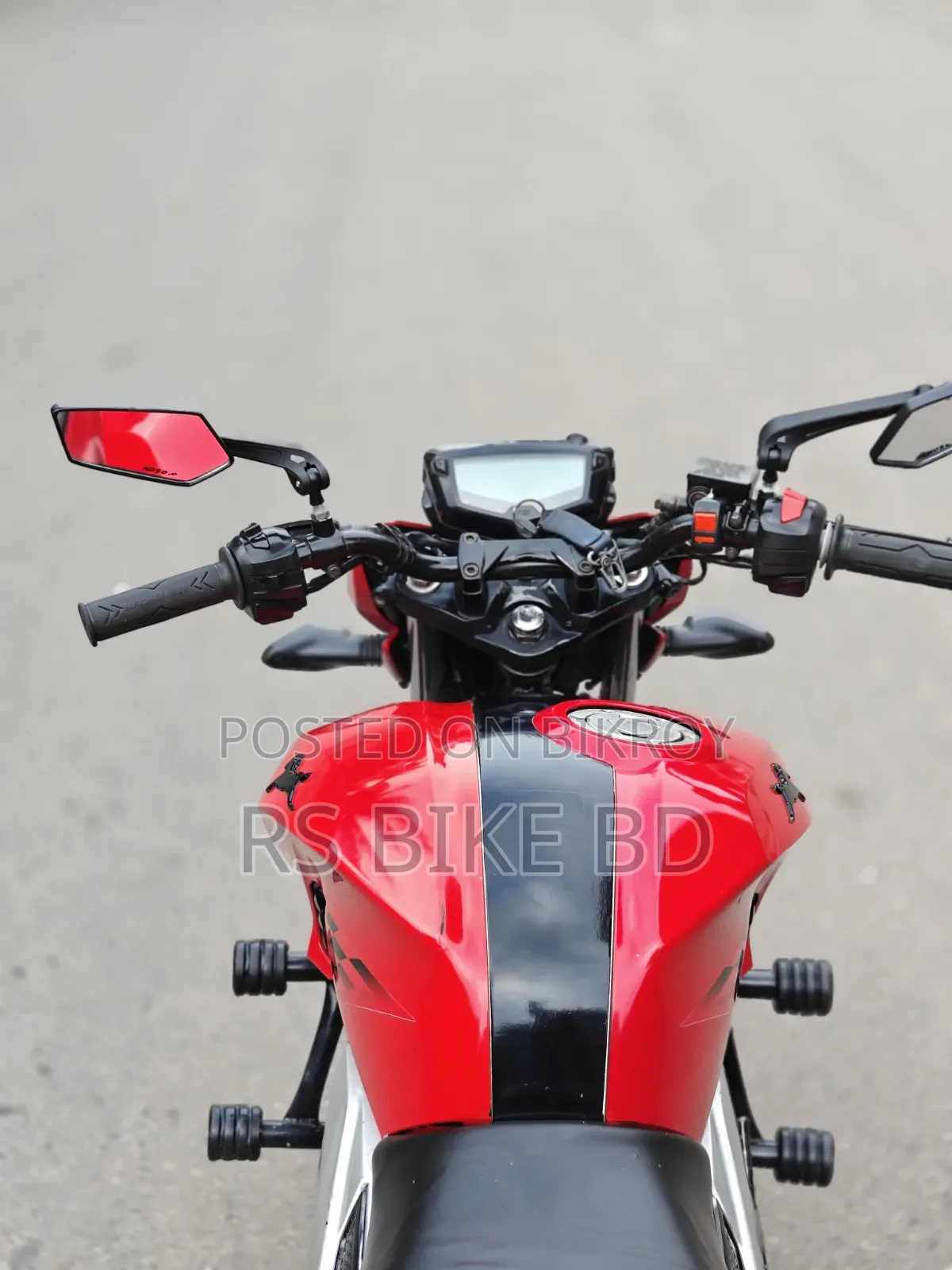 TVS Apache 160 4V 2020 Red