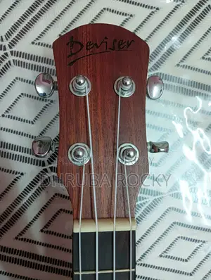 Deviser UK-2630 Ukulele | Bag + Pick FREE | Urgent Sell