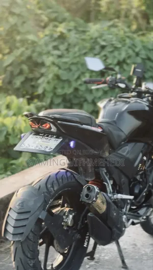 TVS Apache RTR 160 4V 2022 Black