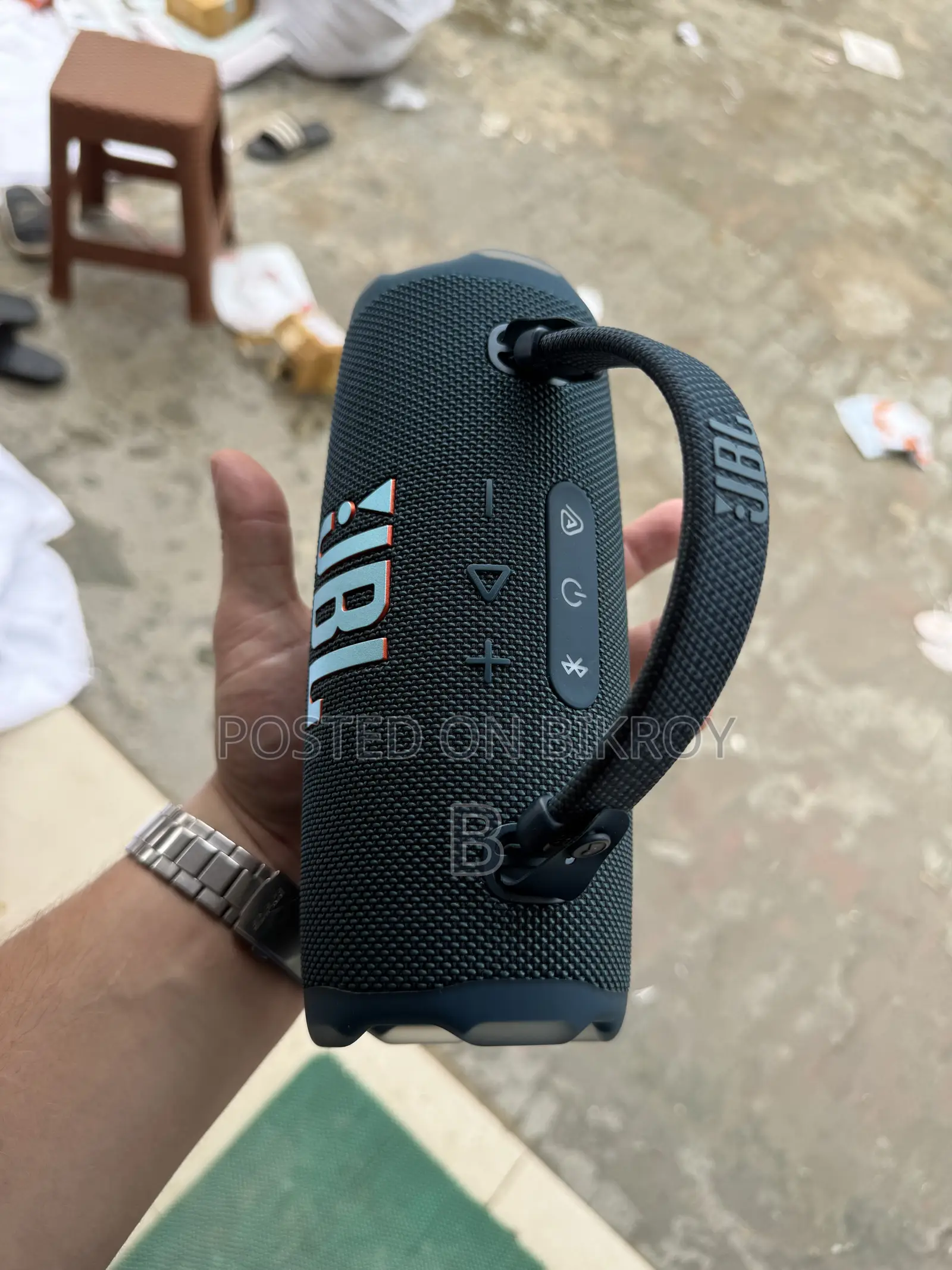 জেবিএল চার্জ ৬