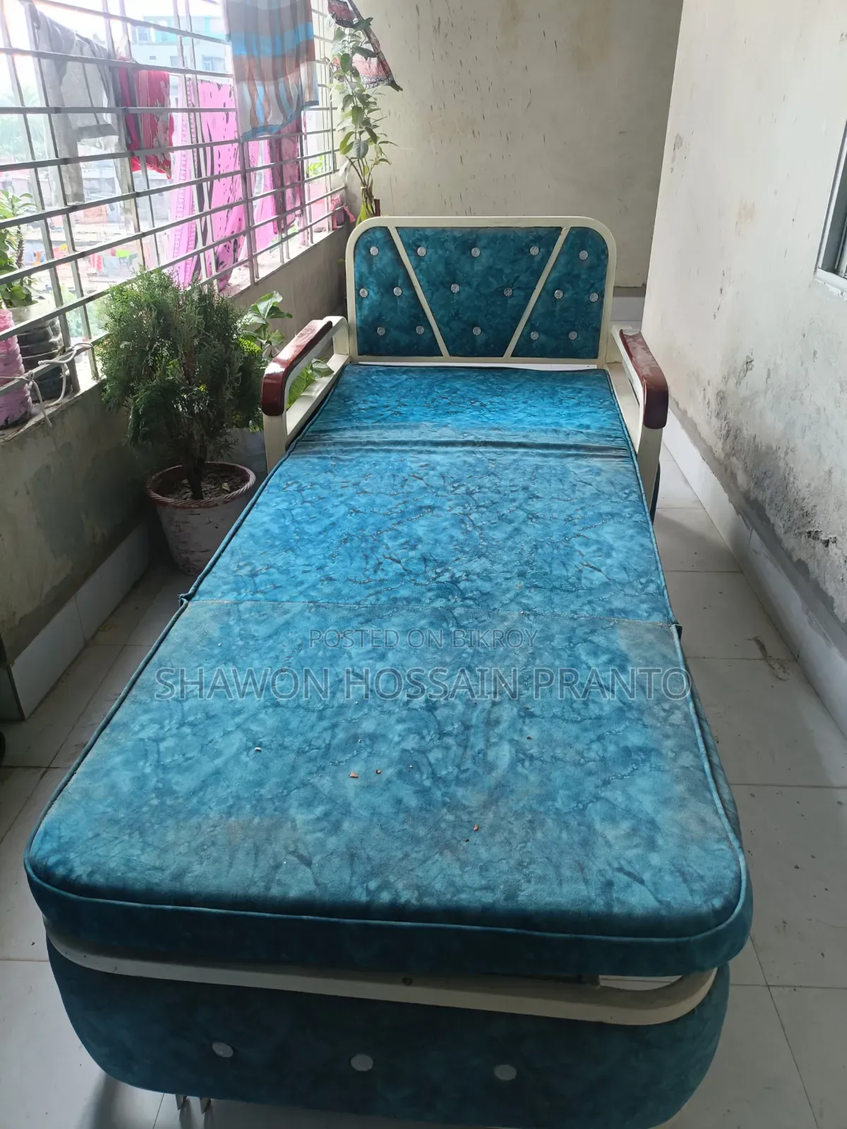 Sofa Come Bad