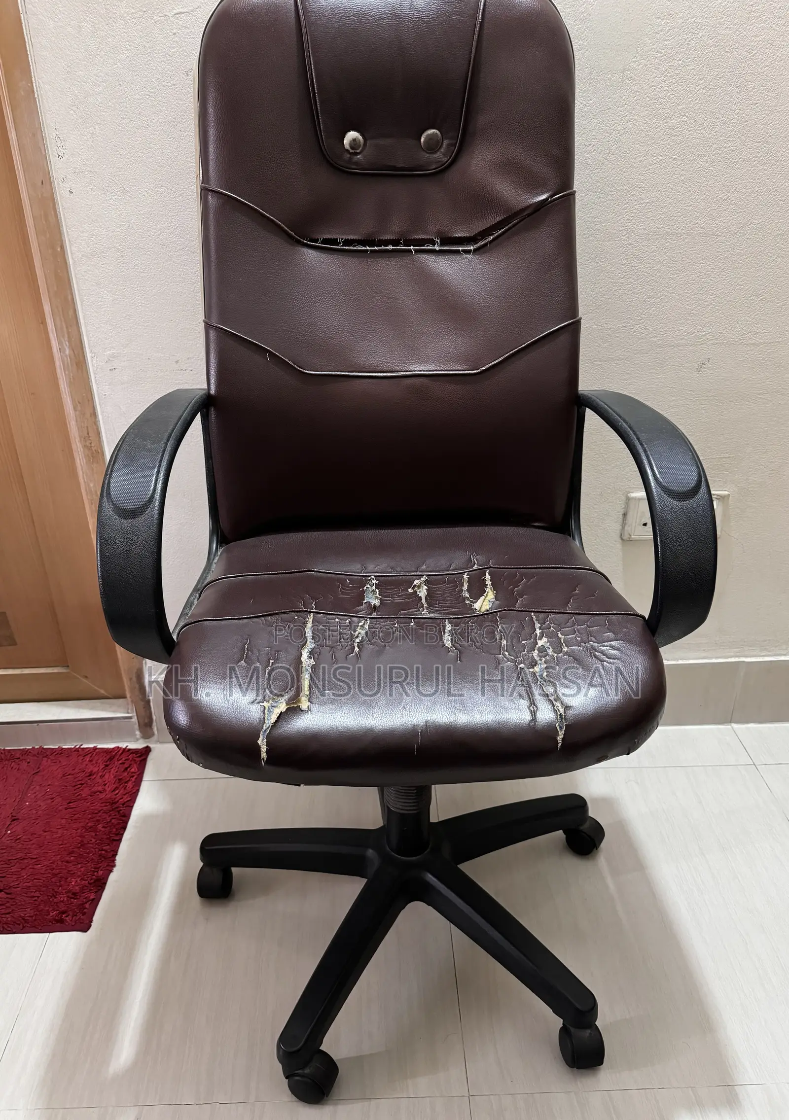 High-Back Manager Chair