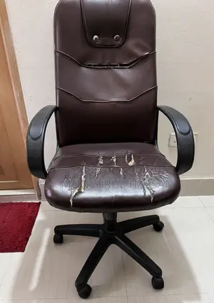 High-Back Manager Chair